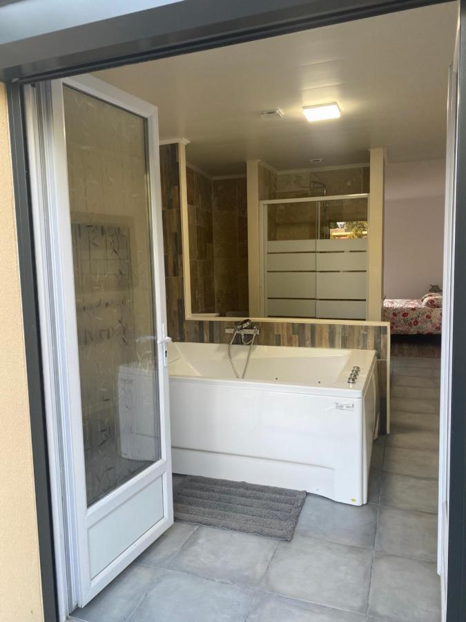 The Montreal Suite Serris Zewnętrze zdjęcie