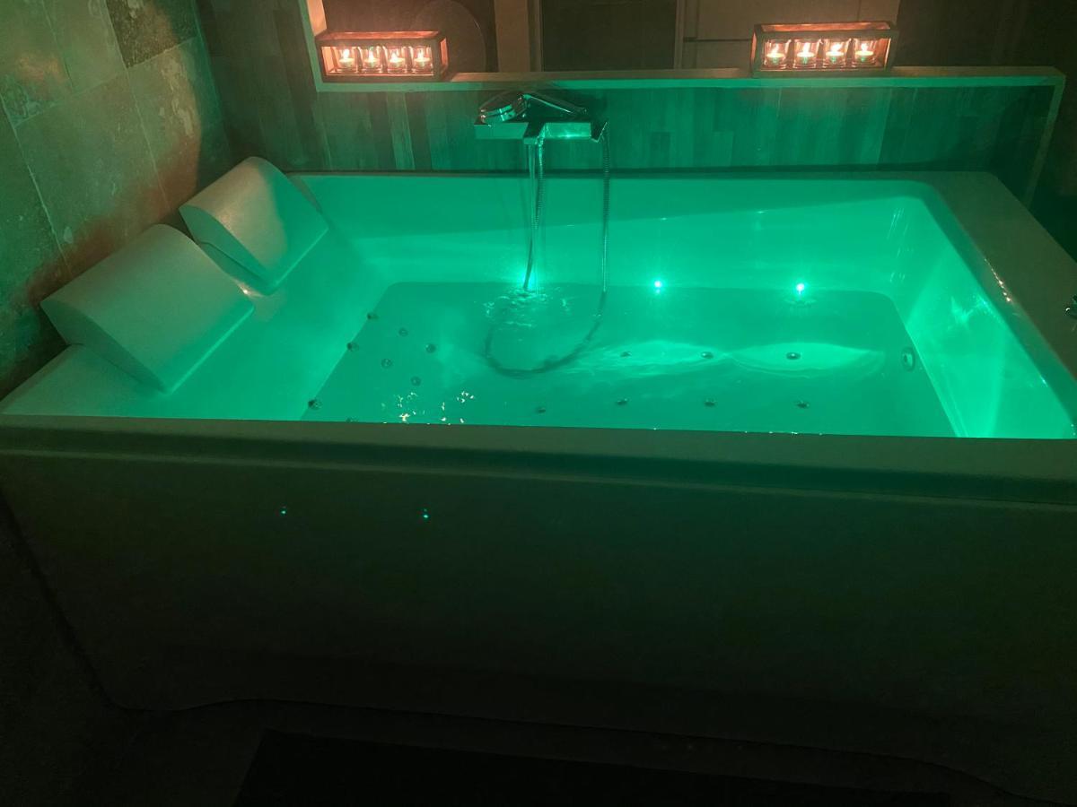 The Montreal Suite Serris Zewnętrze zdjęcie